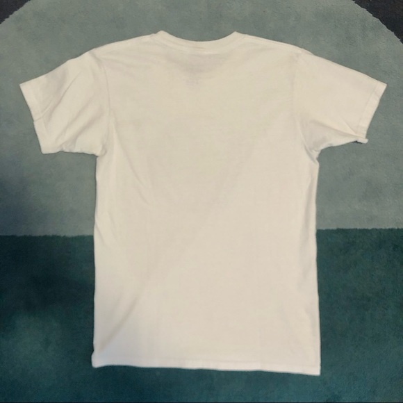 * sold* EARTH T-SHIRT - Picture 4 of 5